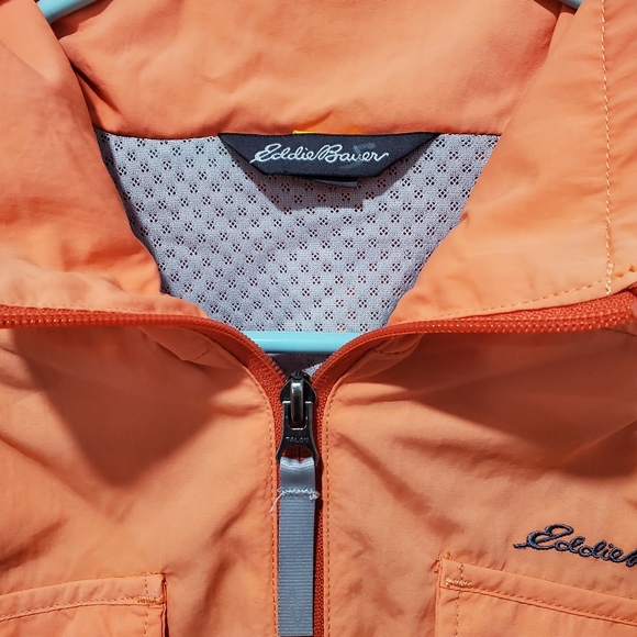 Eddie Bauer Women's Wind/Rain Jacket - Picture 4 of 8